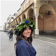 Sono l'insegnante che stai cercando se vuoi approfondire le tue conoscenze e rendere l’Inglese un valore aggiunto!